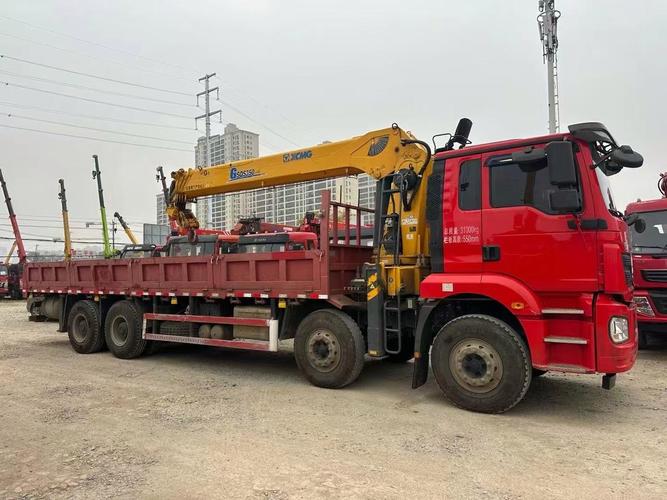 准新徐工14吨随车吊 数千公里与卓越性能的完美交汇